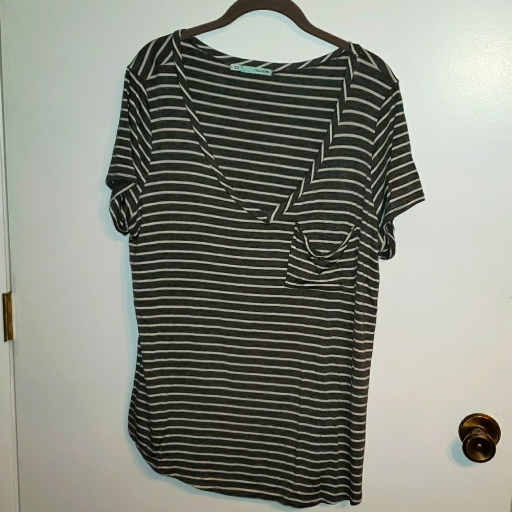 Maurices short sleeve tee